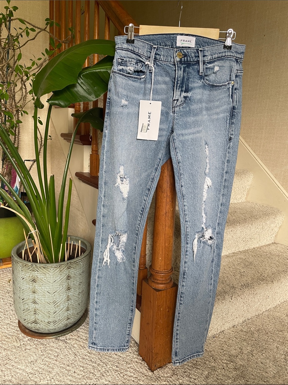 NWT Frame Le Garçon Denim Light Blue Distressed Skinny Jeans 26